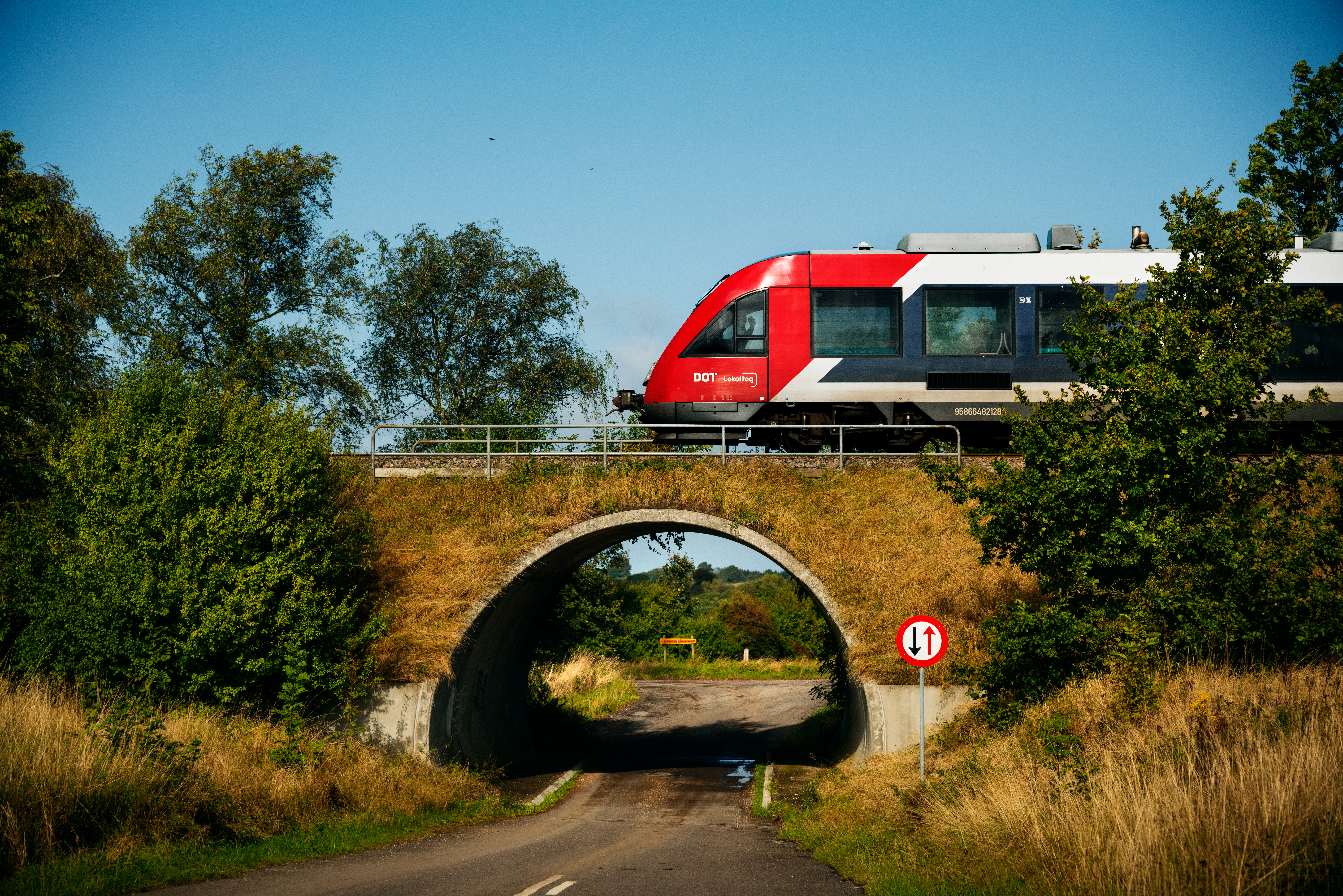 Stabil drift og stærk rettidighed i 2025