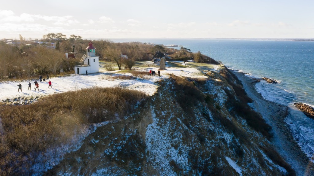 Tag lokaltoget og udforsk de særlige oplevelser langs strækningen